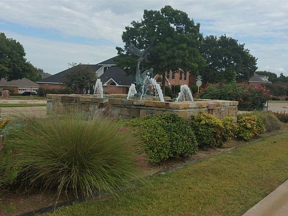 4th image of 912 Eagle Point Dr