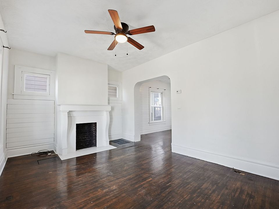 1st image of 2465 Indiana Ave