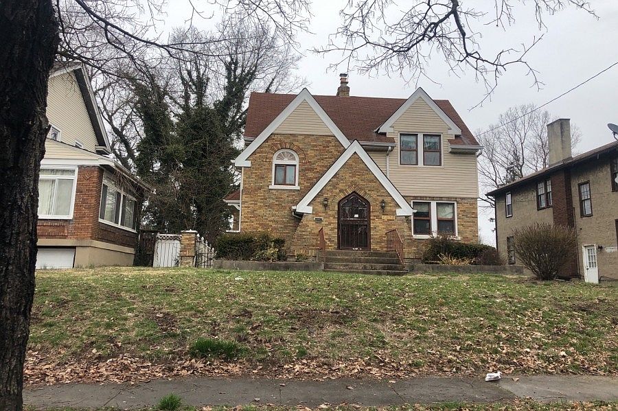 1st image of 1238 Rossmore Ave