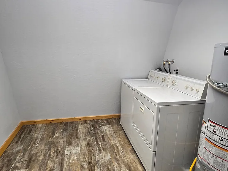 10660 Valencia Rd — Photo 16
