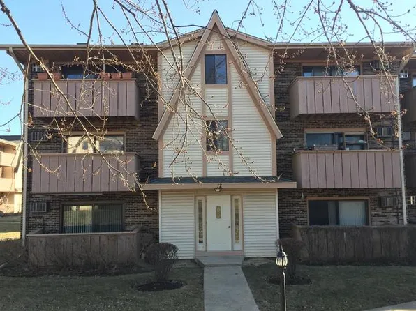 12 Echo Ct APT 1, Vernon Hills, IL 60061