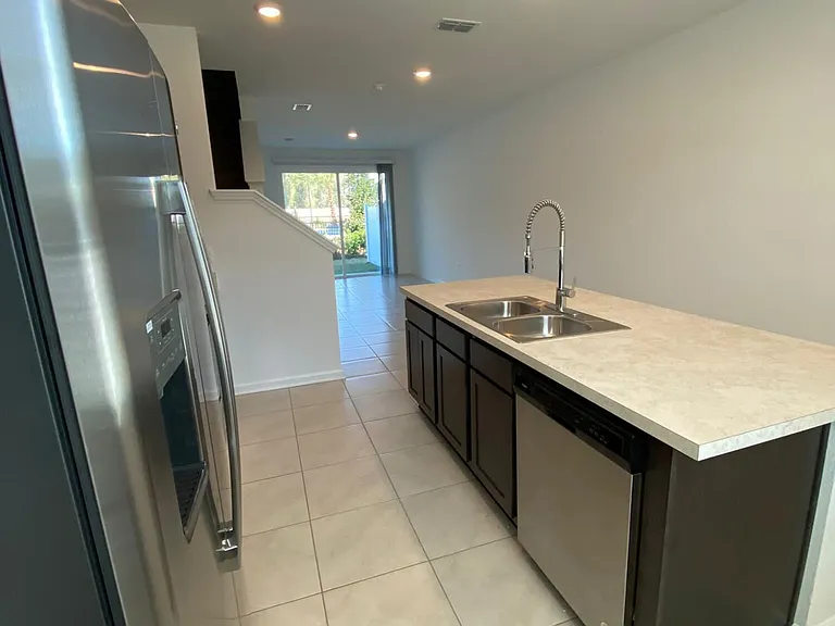8319 Zenith Cir — Photo 5