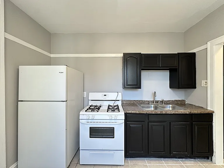 7932 S Kingston Ave #M09R — Photo 3