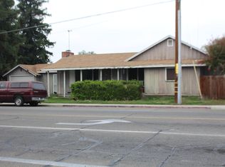 2013 S Giddings St, Visalia, CA 93277