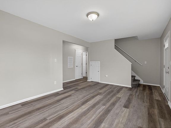 5th image of 4052 Elbern Ave