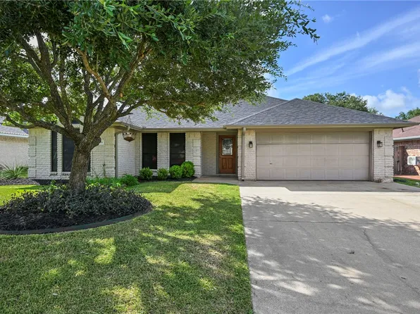 1304 Roanoke Ct, College Station, TX 77845