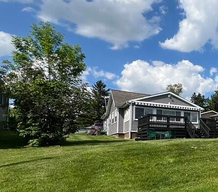 2nd image of 2918 Lake Ave