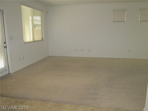 5th image of 7707 Jasmine Falls Dr