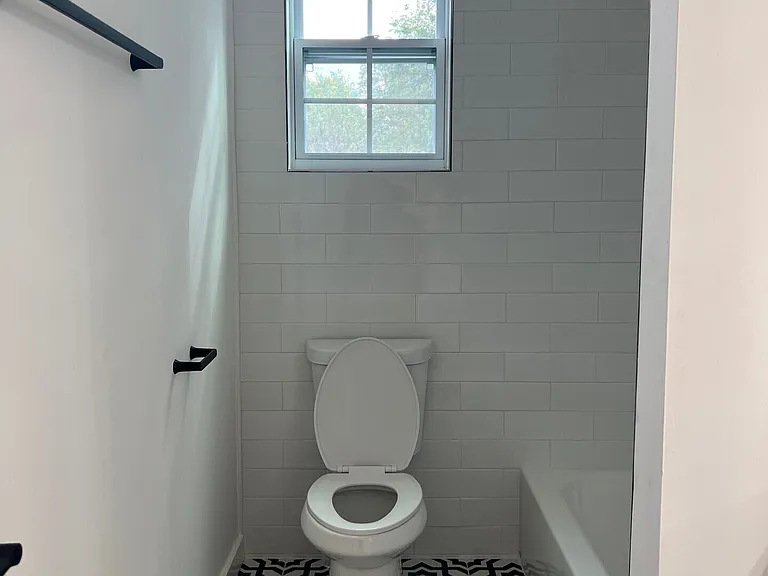 2390 Beecher Rd SW — Photo 11