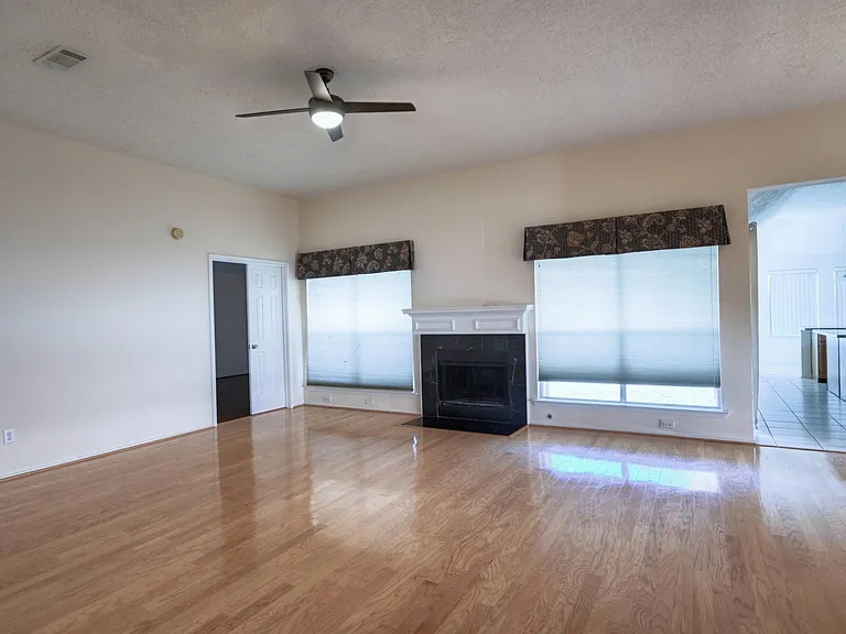 1226 Berrystone Trl — Photo 9