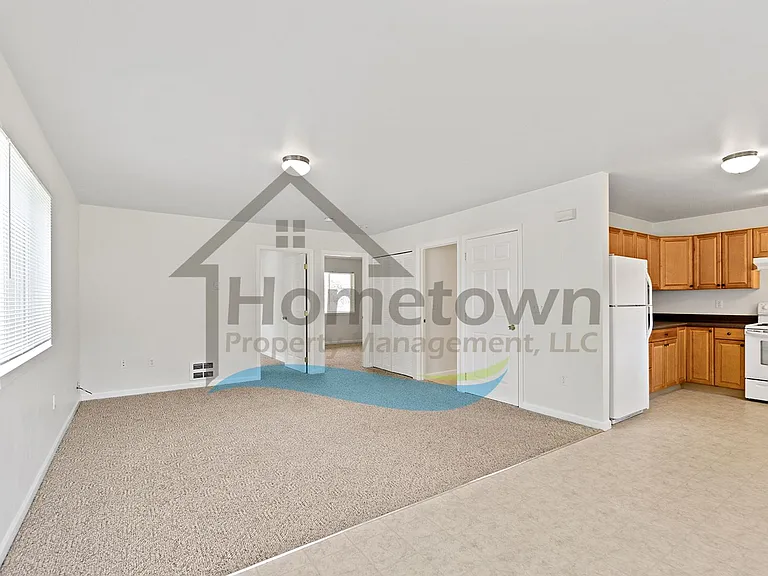 6498 Tamarack Ln — Photo 7
