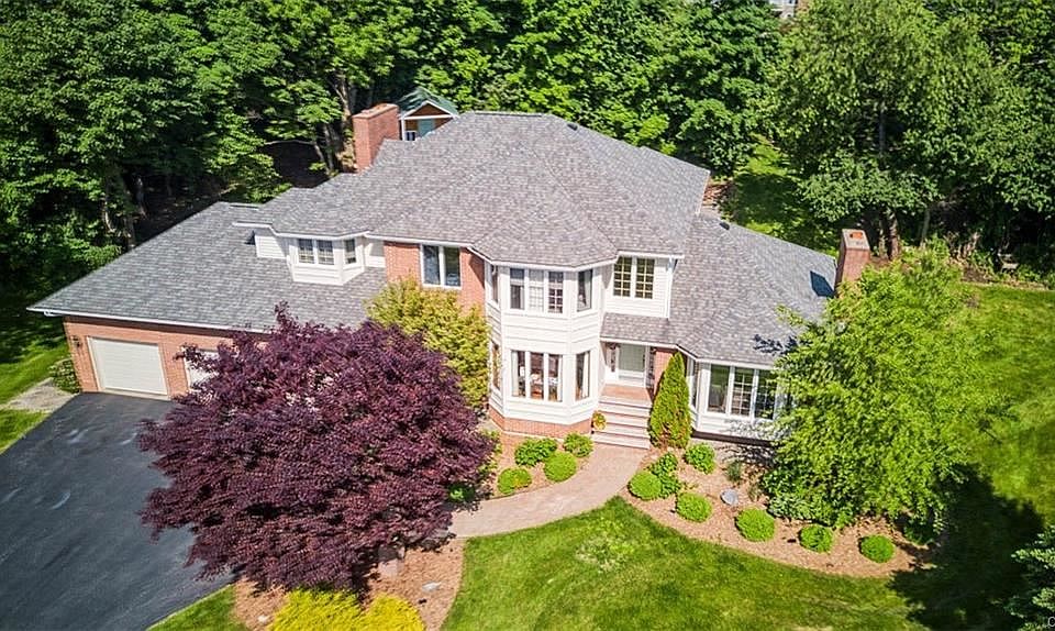 1st image of 4760 Carnoustie Ln