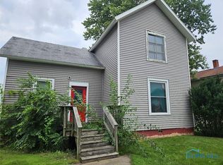 858 Hobson St, Napoleon, OH 43545