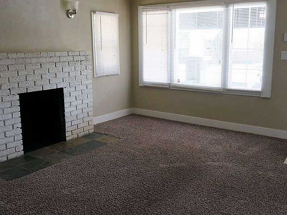 4th image of 1217 E Illinois Ave