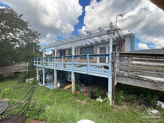 5th image of 11005 Manatee Dr