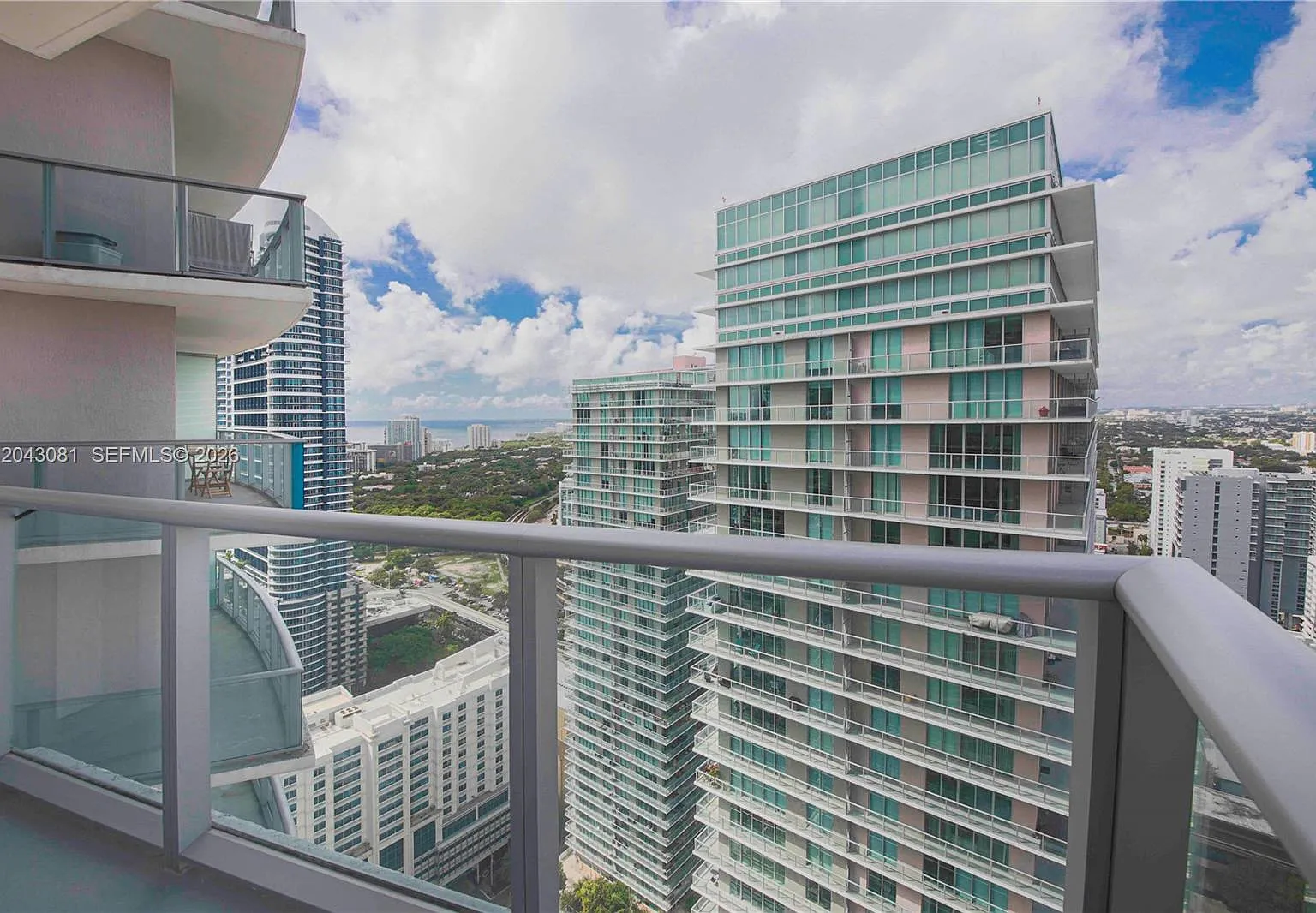 1100 Millecento Residence — Photo 1