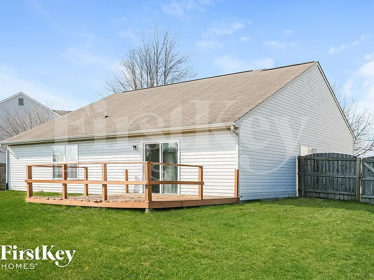 5621 Wynridge Ct — Photo 15