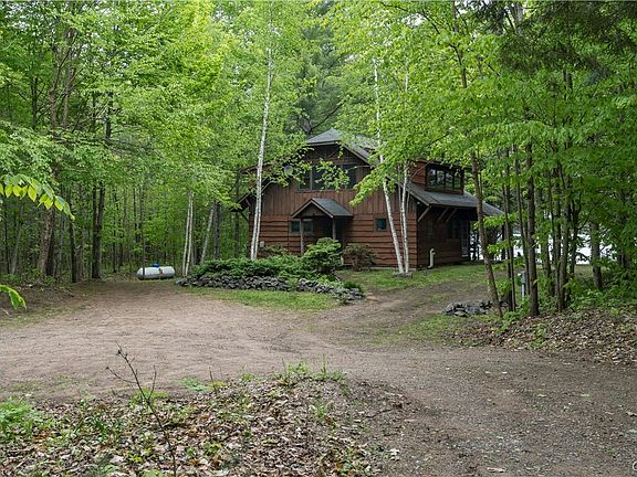 3rd image of 30 Mill St