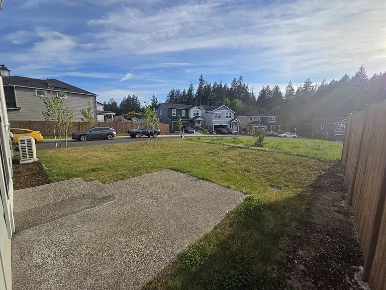 1561 SW Fielder Pl — Photo 13