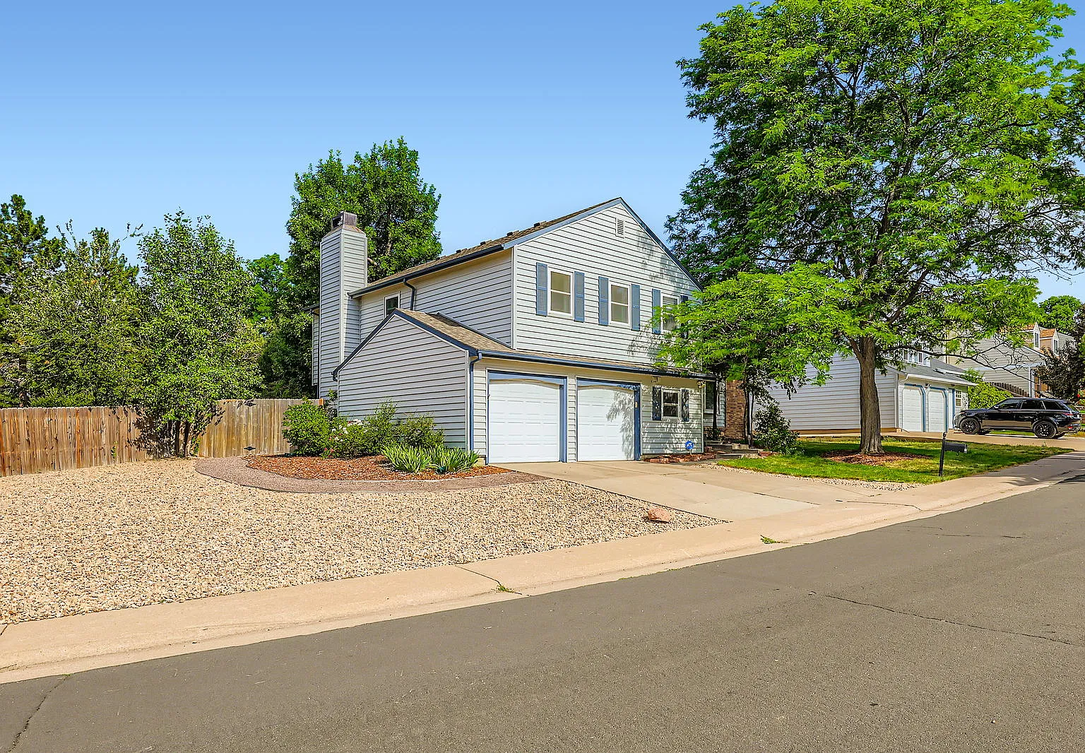 7016 S Dahlia St — Photo 2