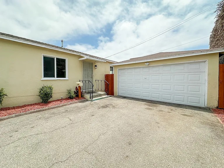4520 Marine Ave — Photo 3