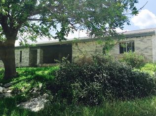 2242 Beavers Knl, Uvalde, TX 78801