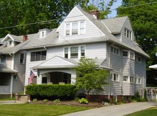 1217 Bonnieview Ave, Lakewood, OH 44107
