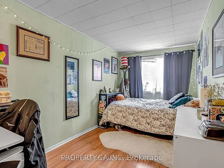 23 Saunby St #A — Photo 11