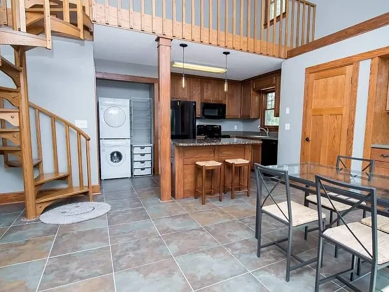 1551 Namekagon St #6 — Photo 4