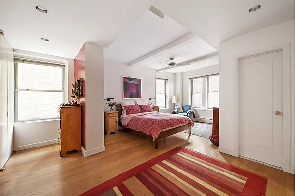 Sold by Stribling | media 15