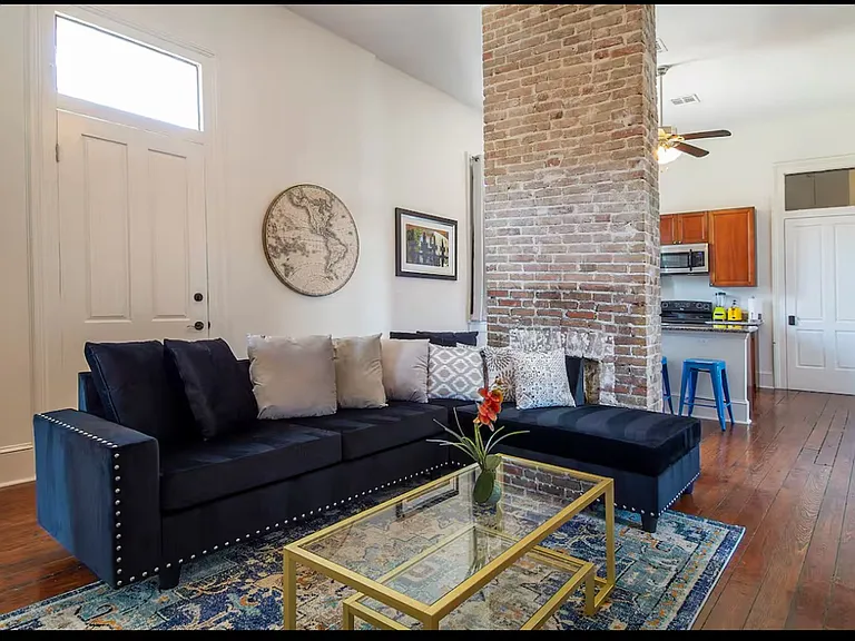 1915 Philip St — Photo 5