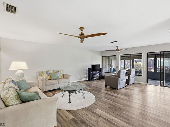 5th image of 1836 Pine Glade Cir