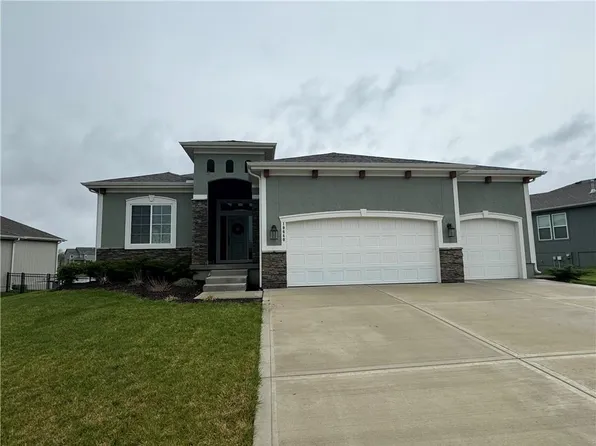 10640 N Jarboe St, Kansas City, MO 64155