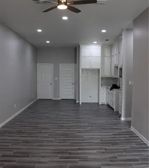 704 W 25th St — Photo 3