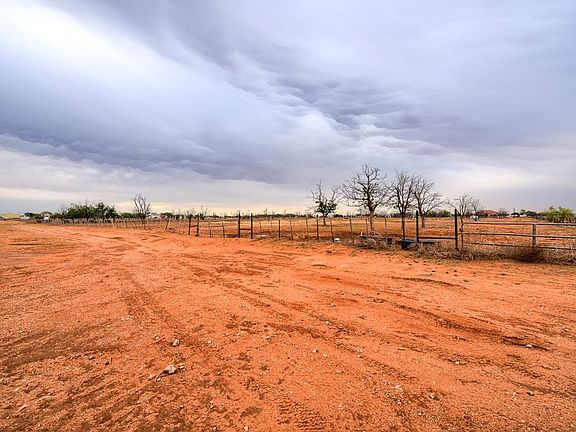 2nd image of 5804 S Highway 349