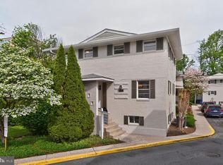 5363 Pooks Hill Rd, Bethesda, MD 20814