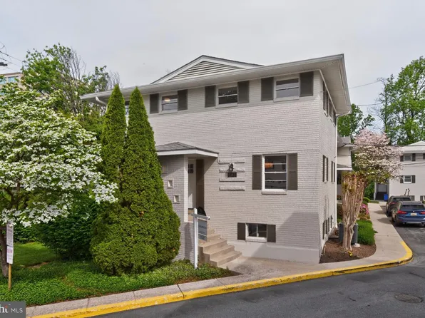 5363 Pooks Hill Rd, Bethesda, MD 20814