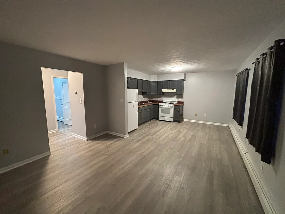 110 N Hyde Park Ave #1R