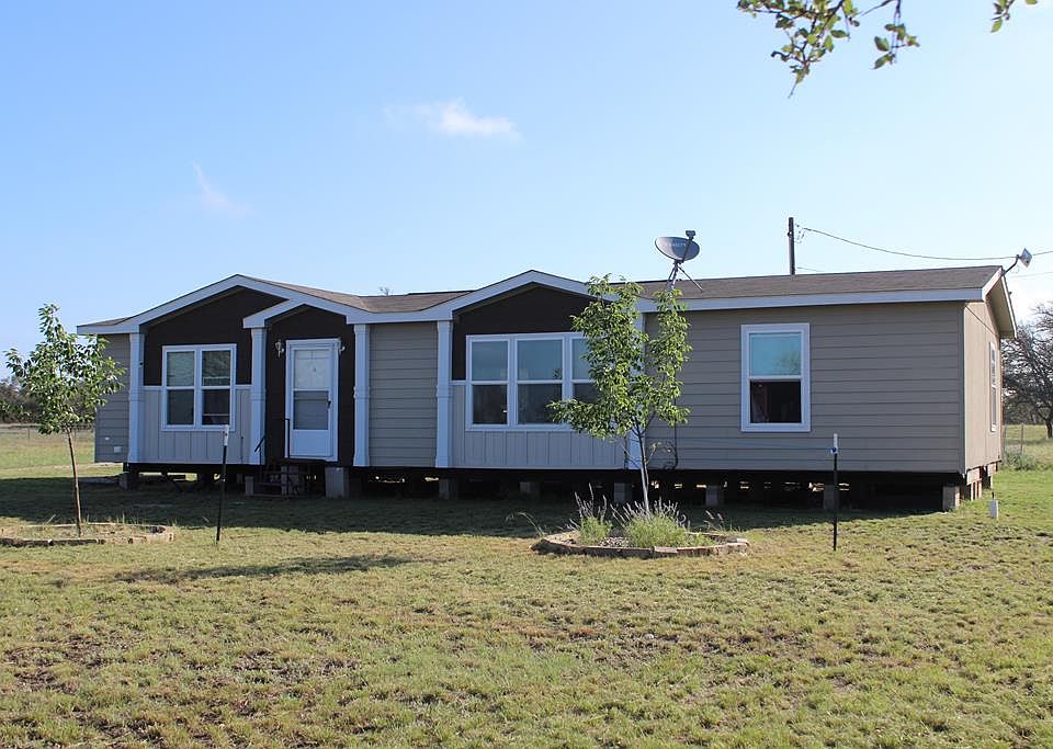 1st image of 202 Louise Ln NW
