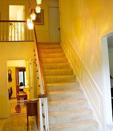 4th image of 31407 Narragansett Ln