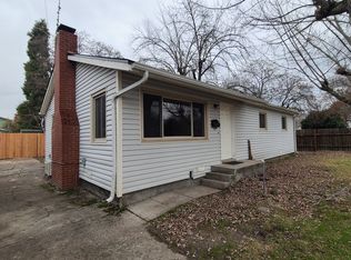 1010 SW J St, Grants Pass, OR 97526