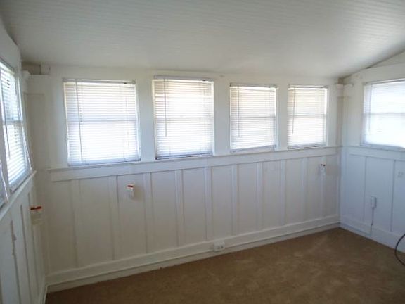 5th image of 635 Ohio St APT C