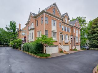 2337 N Van Buren Ct, Arlington, VA 22205