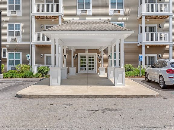 4th image of 505 W Lowell Ave #2-302