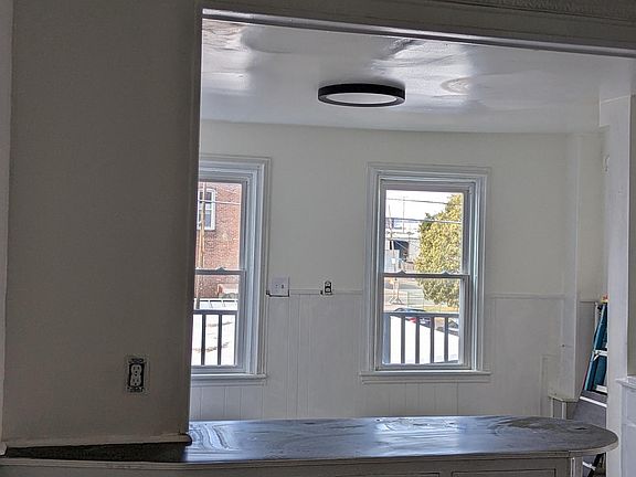 4th image of 491 2nd St Floor 2