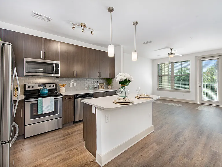 MAA 1201 Midtown — Photo 14
