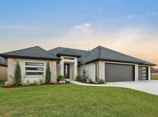 9313 NW 79th St, Yukon, OK 73099