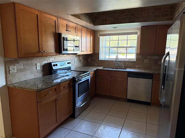 4805 Landover Cir — Photo 2