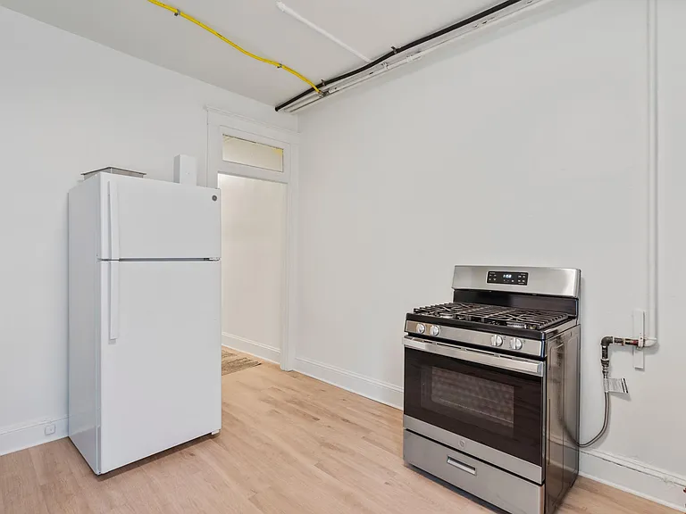 1766 Columbia Rd NW — Photo 13
