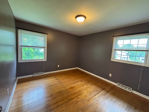 2nd image of 2522 Scotch Hill Rd